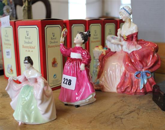 3 Doulton figures